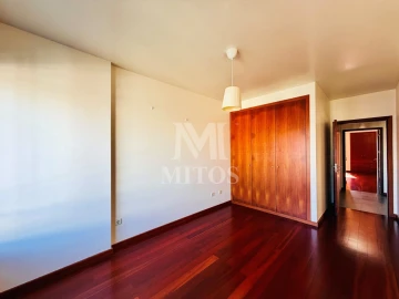 Apartamento T2 para Arrendamento em Darque