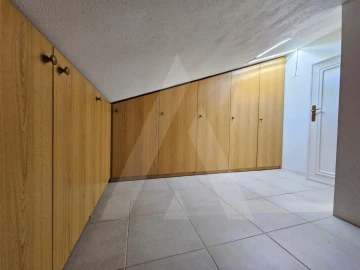 Moradia T4 para Arrendamento em Glória e Vera Cruz