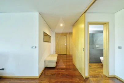 Apartamento T3 para Arrendamento em Glória e Vera Cruz