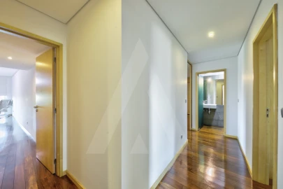 Apartamento T3 para Arrendamento em Glória e Vera Cruz