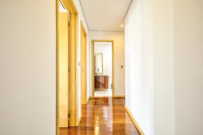 Apartamento T3 para Arrendamento em Glória e Vera Cruz