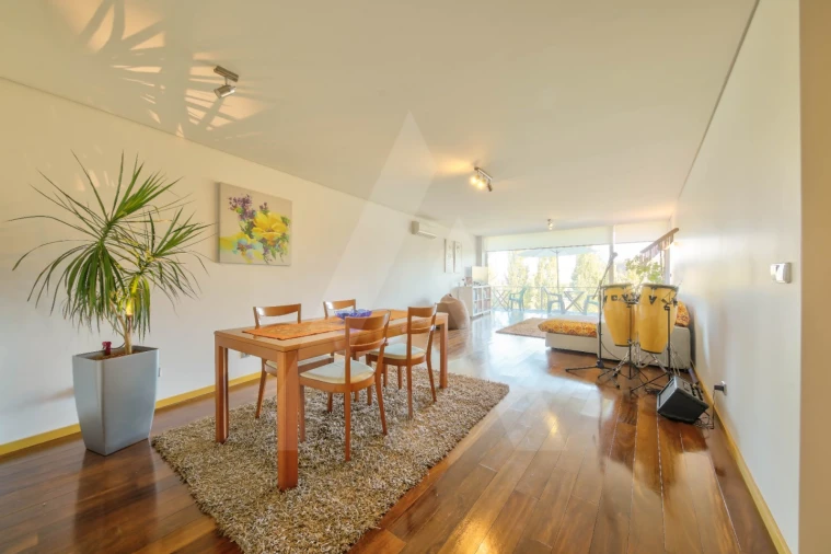 Apartamento T3 para Arrendamento em Glória e Vera Cruz Foto 2
