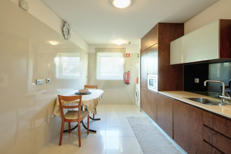 Apartamento T3 para Arrendamento em Glória e Vera Cruz Foto 13