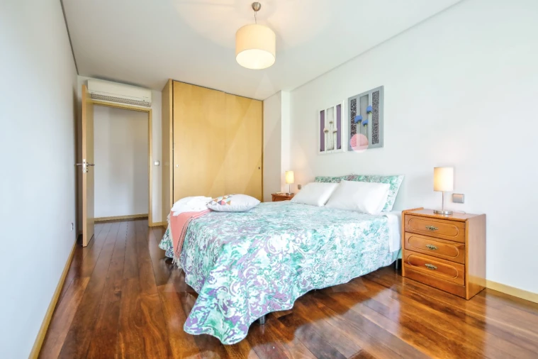 Apartamento T3 para Arrendamento em Glória e Vera Cruz Foto 25