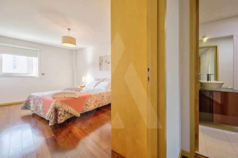 Apartamento T3 para Arrendamento em Glória e Vera Cruz Foto 28