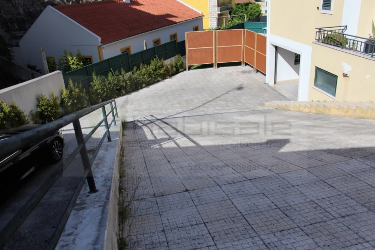 Moradia T5 para Venda em São Domingos de Rana Foto 32