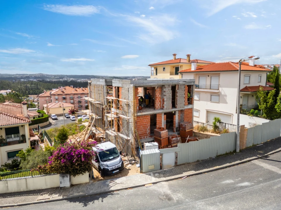 Moradia T4 para Venda em Leiria, Pousos, Barreira e Cortes Foto 5