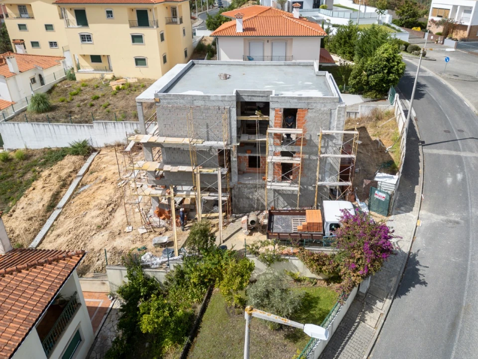 Moradia T4 para Venda em Leiria, Pousos, Barreira e Cortes Foto 8