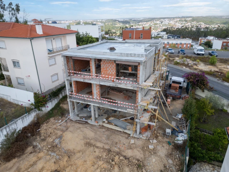 Moradia T4 para Venda em Leiria, Pousos, Barreira e Cortes Foto 11