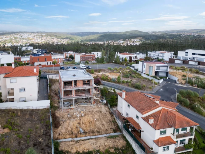 Moradia T4 para Venda em Leiria, Pousos, Barreira e Cortes Foto 13