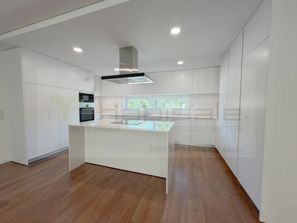 Apartamento T2 para Venda em Alcabideche Foto 5