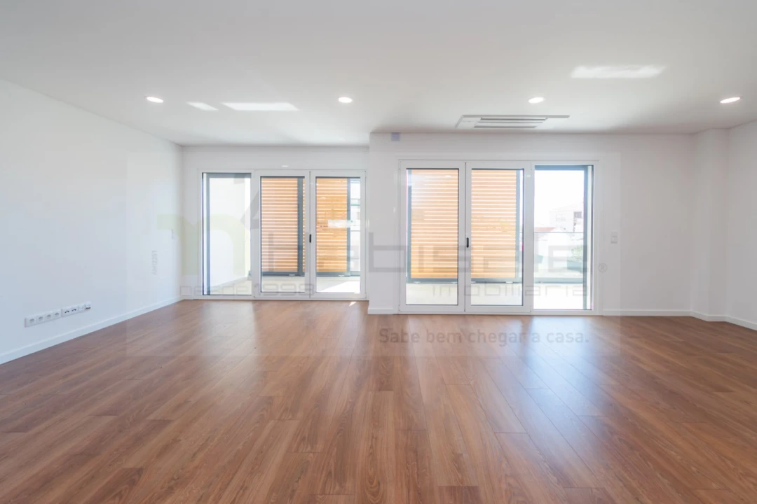 Apartamento T2 para Venda em Alcabideche Foto 1