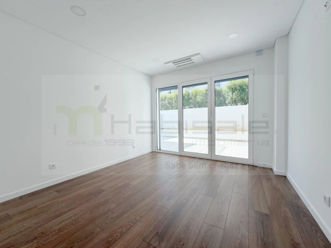 Apartamento T2 para Venda em Alcabideche Foto 17