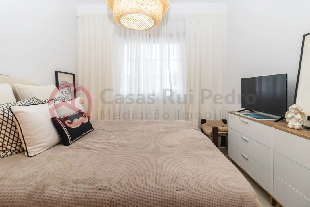 Apartamento T1 para Venda em Quinta do Anjo Foto 26