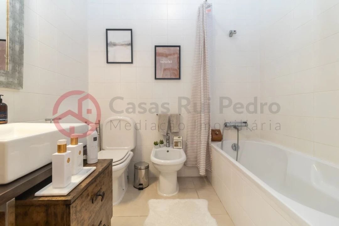 Apartamento T1 para Venda em Quinta do Anjo Foto 29