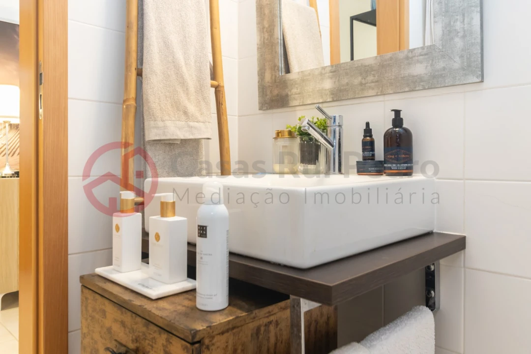 Apartamento T1 para Venda em Quinta do Anjo Foto 31