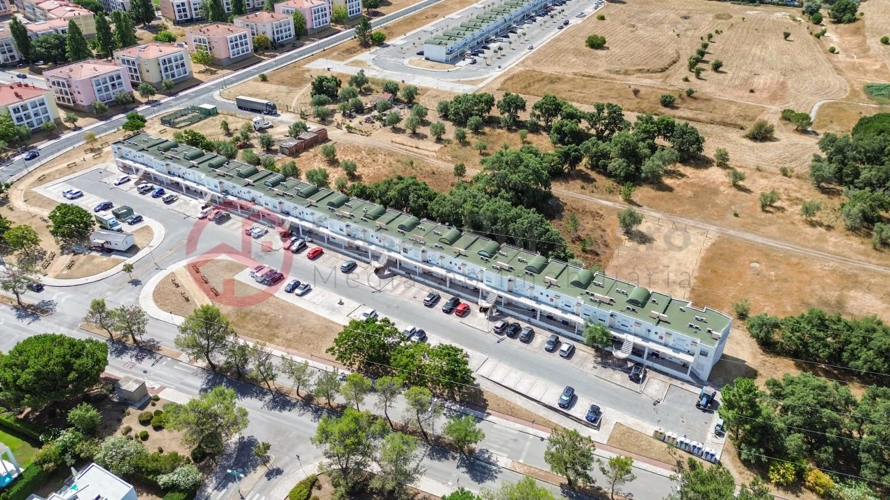 Apartamento T1 para Venda em Quinta do Anjo Foto 40