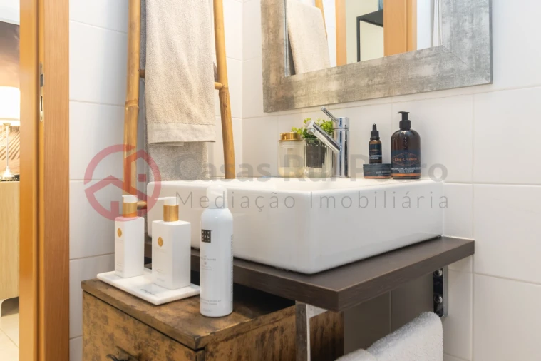 Apartamento T1 para Venda em Quinta do Anjo Foto 31