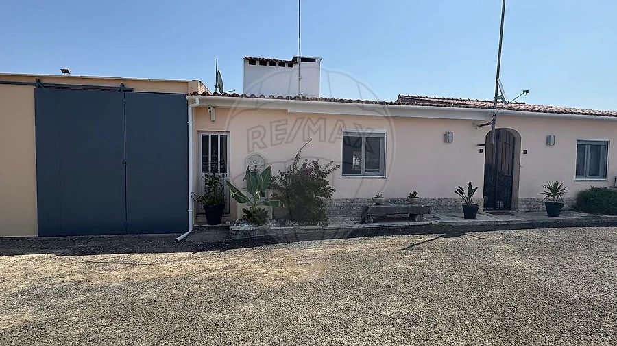 Moradia T3 para Venda em Achete, Azoia de Baixo e Póvoa de Santarém