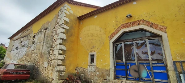Armazém para Venda em Olaia e Paço