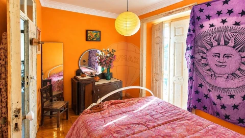 Armazém para Venda em Olaia e Paço
