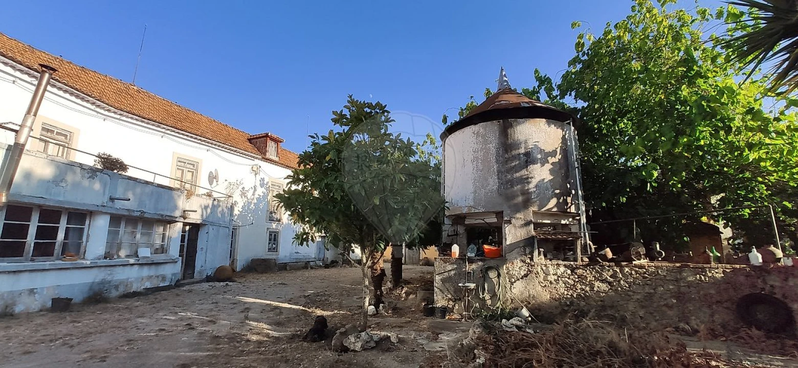 Armazém para Venda em Olaia e Paço Foto 1