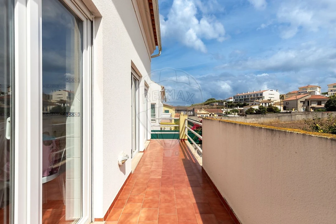 Apartamento T2 para Venda em Lourinhã e Atalaia Foto 9