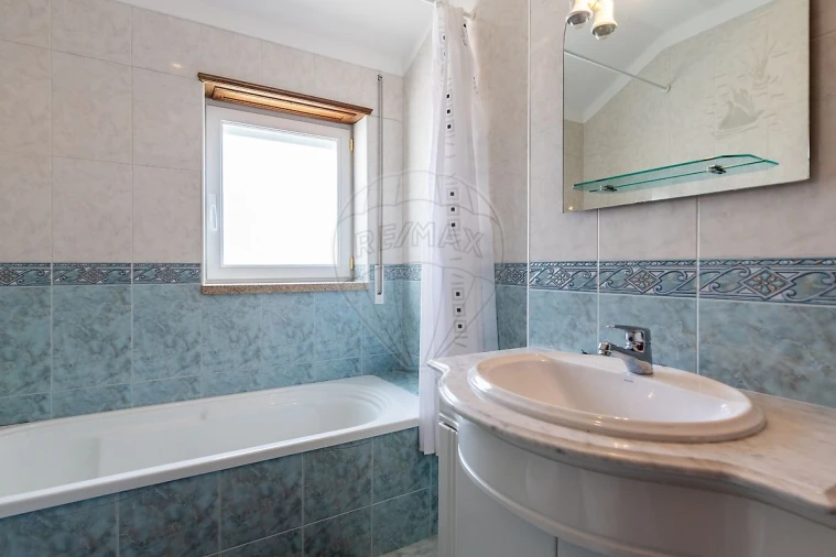 Apartamento T2 para Venda em Lourinhã e Atalaia Foto 18