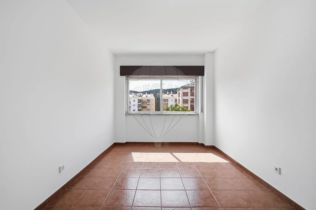 Apartamento T3 para Venda em Arruda dos Vinhos Foto 17
