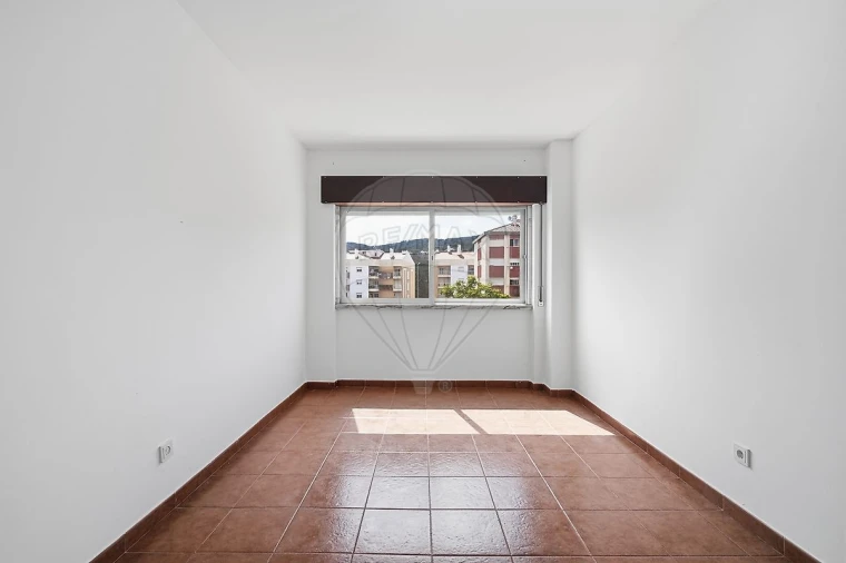 Apartamento T3 para Venda em Arruda dos Vinhos Foto 17