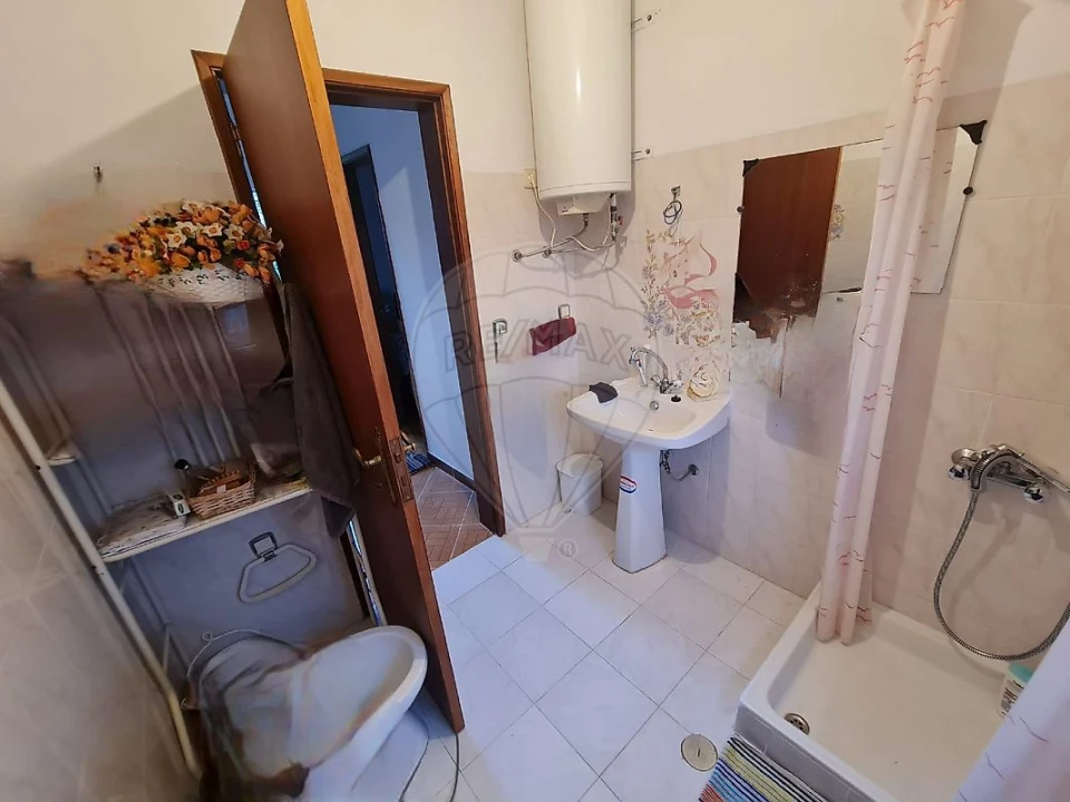 Moradia T2 para Venda em Envendos Foto 4