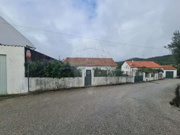 Moradia T2 para Venda em Envendos