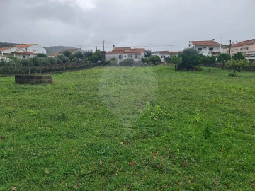 Moradia T2 para Venda em Envendos