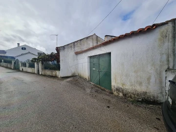 Moradia T2 para Venda em Envendos