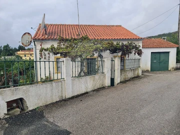 Moradia T2 para Venda em Envendos