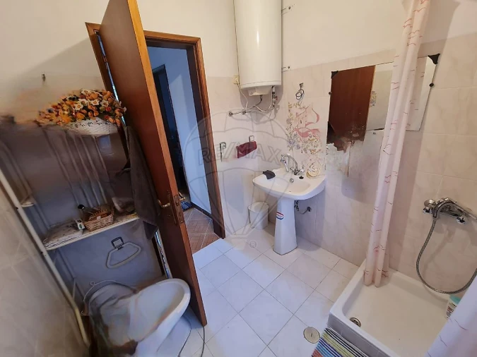 Moradia T2 para Venda em Envendos Foto 4
