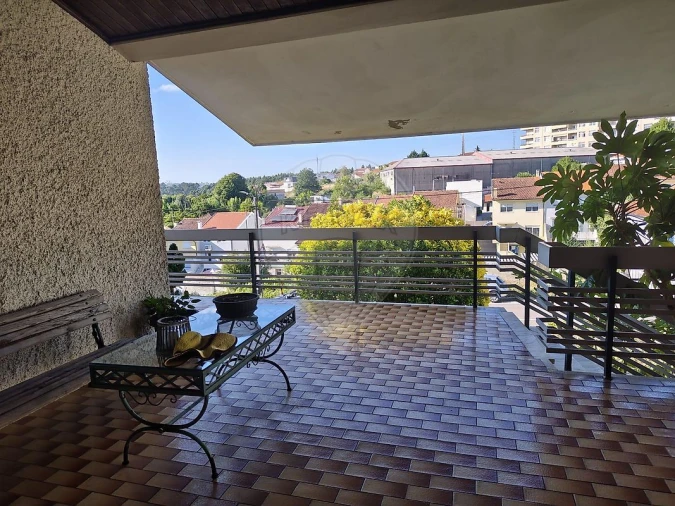 Moradia T6 para Venda em Gondomar (São Cosme), Valbom e Jovim Foto 3