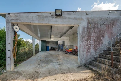 Moradia T5 para Venda em Aveiras de Baixo