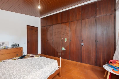 Moradia T5 para Venda em Aveiras de Baixo