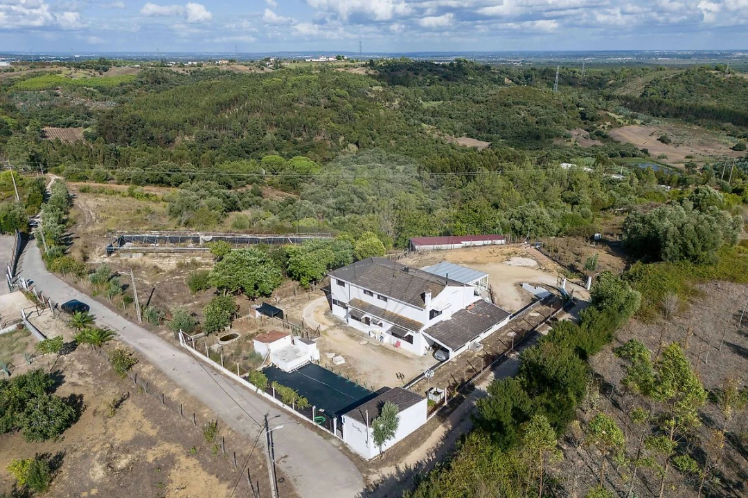 Moradia T5 para Venda em Aveiras de Baixo Foto 5