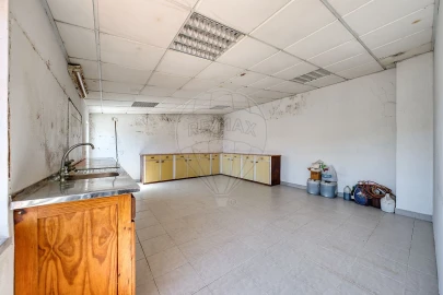 Moradia T5 para Venda em Fazendas de Almeirim
