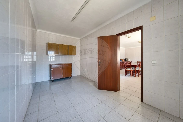 Moradia T5 para Venda em Fazendas de Almeirim Foto 32