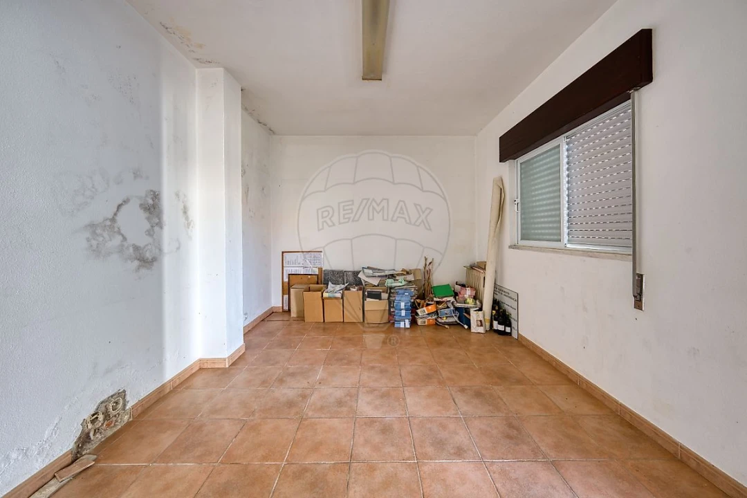 Moradia T5 para Venda em Fazendas de Almeirim Foto 30