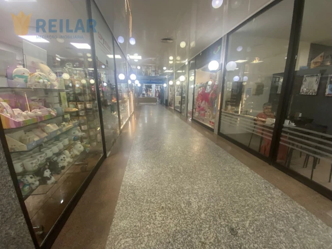 Loja para Venda em Alverca do Ribatejo e Sobralinho Foto 8