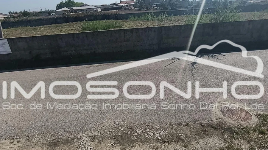 Terreno para Venda em Amor
