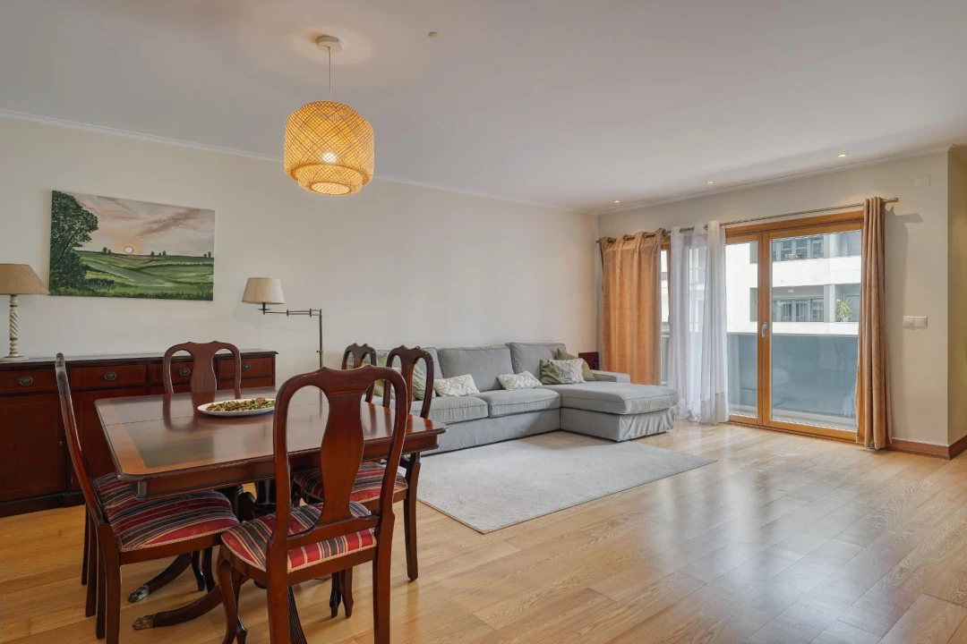 Apartamento T4 para Venda em Loures Foto 1