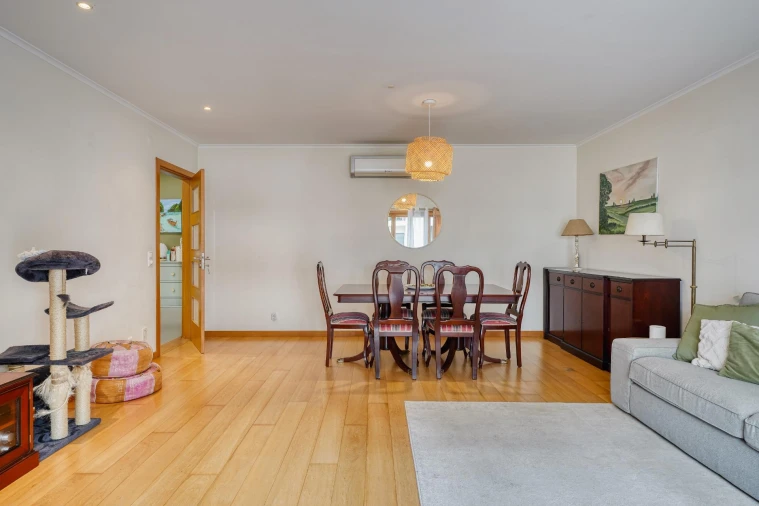 Apartamento T4 para Venda em Loures Foto 2