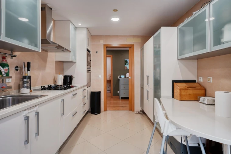 Apartamento T4 para Venda em Loures Foto 7