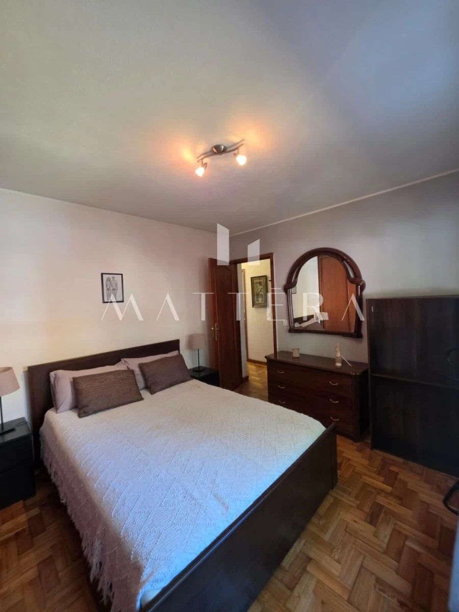Apartamento T2 para Venda em Ramalde Foto 14