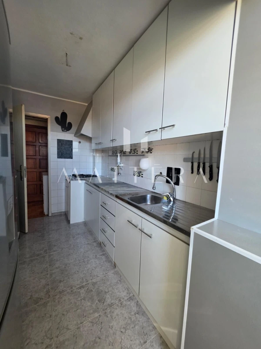 Apartamento T2 para Venda em Ramalde Foto 6